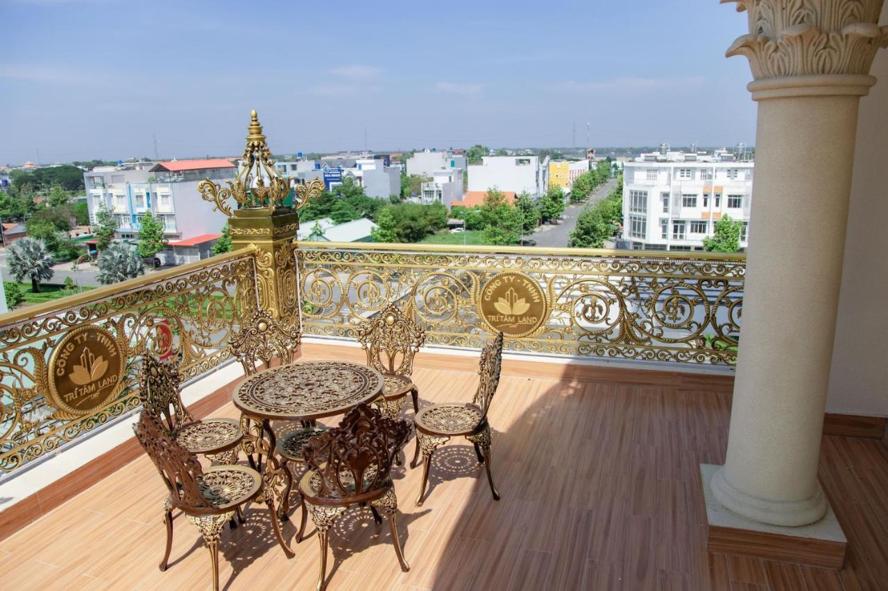Tri Tam Hotel - Khach San Tri Tam Ben Luc Exteriér fotografie