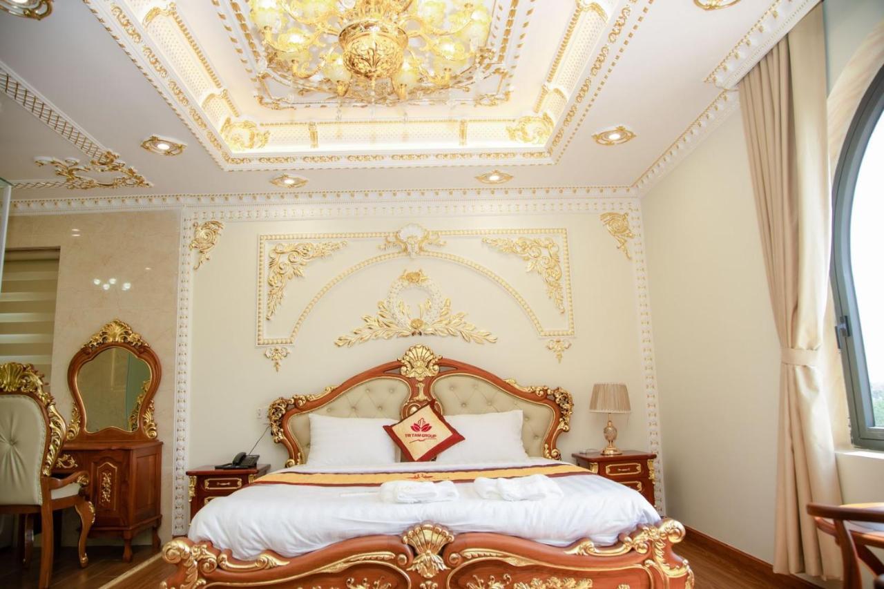 Tri Tam Hotel - Khach San Tri Tam Ben Luc Exteriér fotografie
