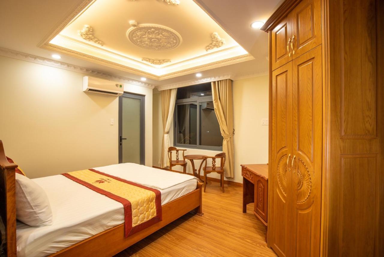 Tri Tam Hotel - Khach San Tri Tam Ben Luc Exteriér fotografie