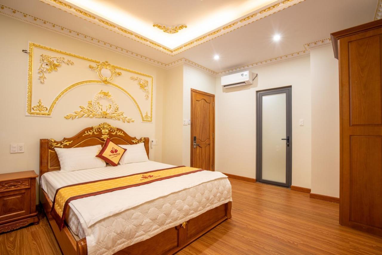 Tri Tam Hotel - Khach San Tri Tam Ben Luc Exteriér fotografie