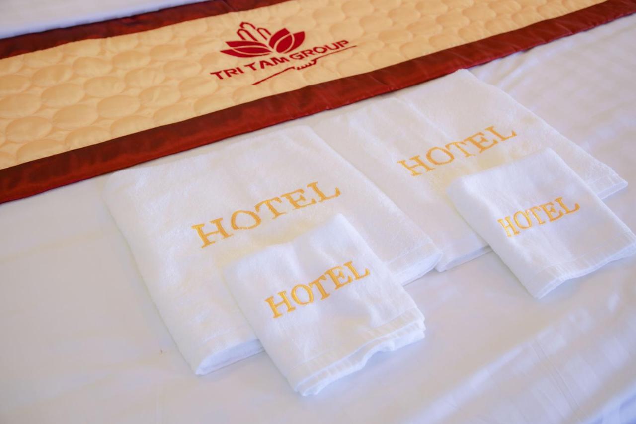 Tri Tam Hotel - Khach San Tri Tam Ben Luc Exteriér fotografie