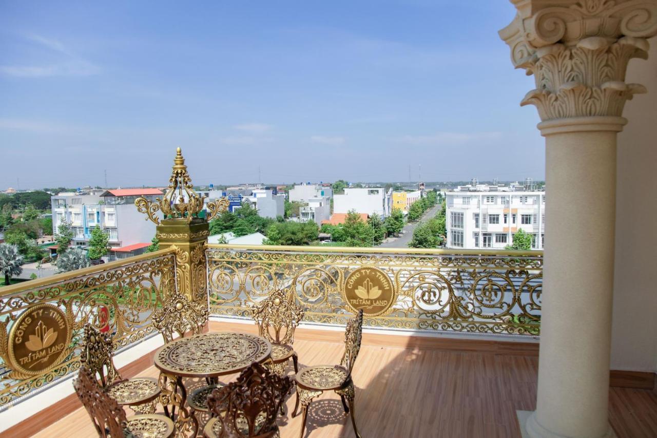 Tri Tam Hotel - Khach San Tri Tam Ben Luc Exteriér fotografie