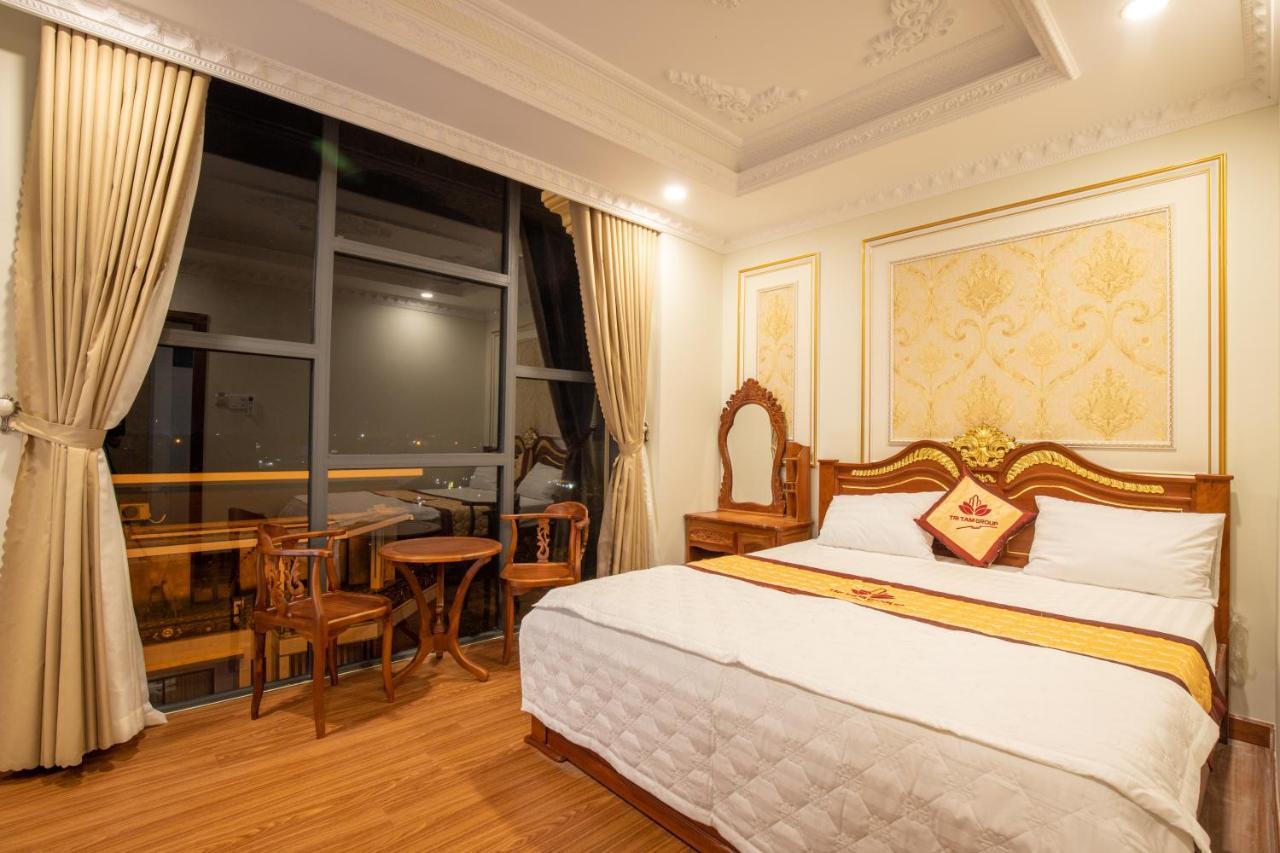 Tri Tam Hotel - Khach San Tri Tam Ben Luc Exteriér fotografie