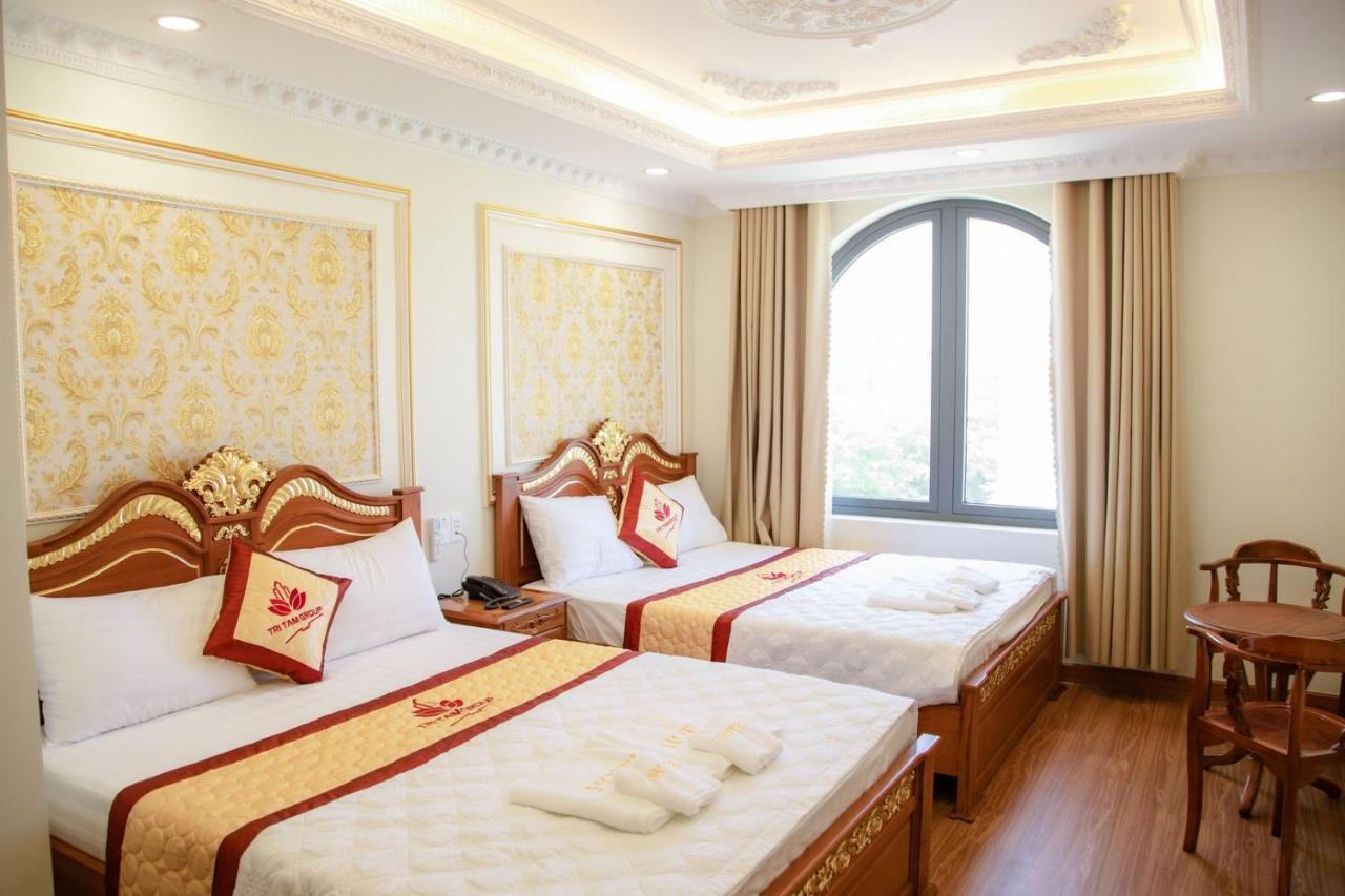Tri Tam Hotel - Khach San Tri Tam Ben Luc Exteriér fotografie