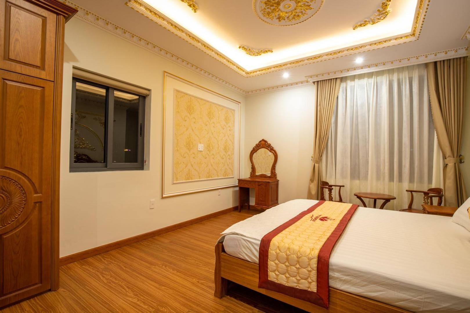 Tri Tam Hotel - Khach San Tri Tam Ben Luc Exteriér fotografie